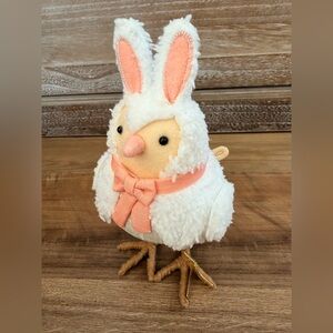 Featherly Friends Easter Bird Tuft the Bunny